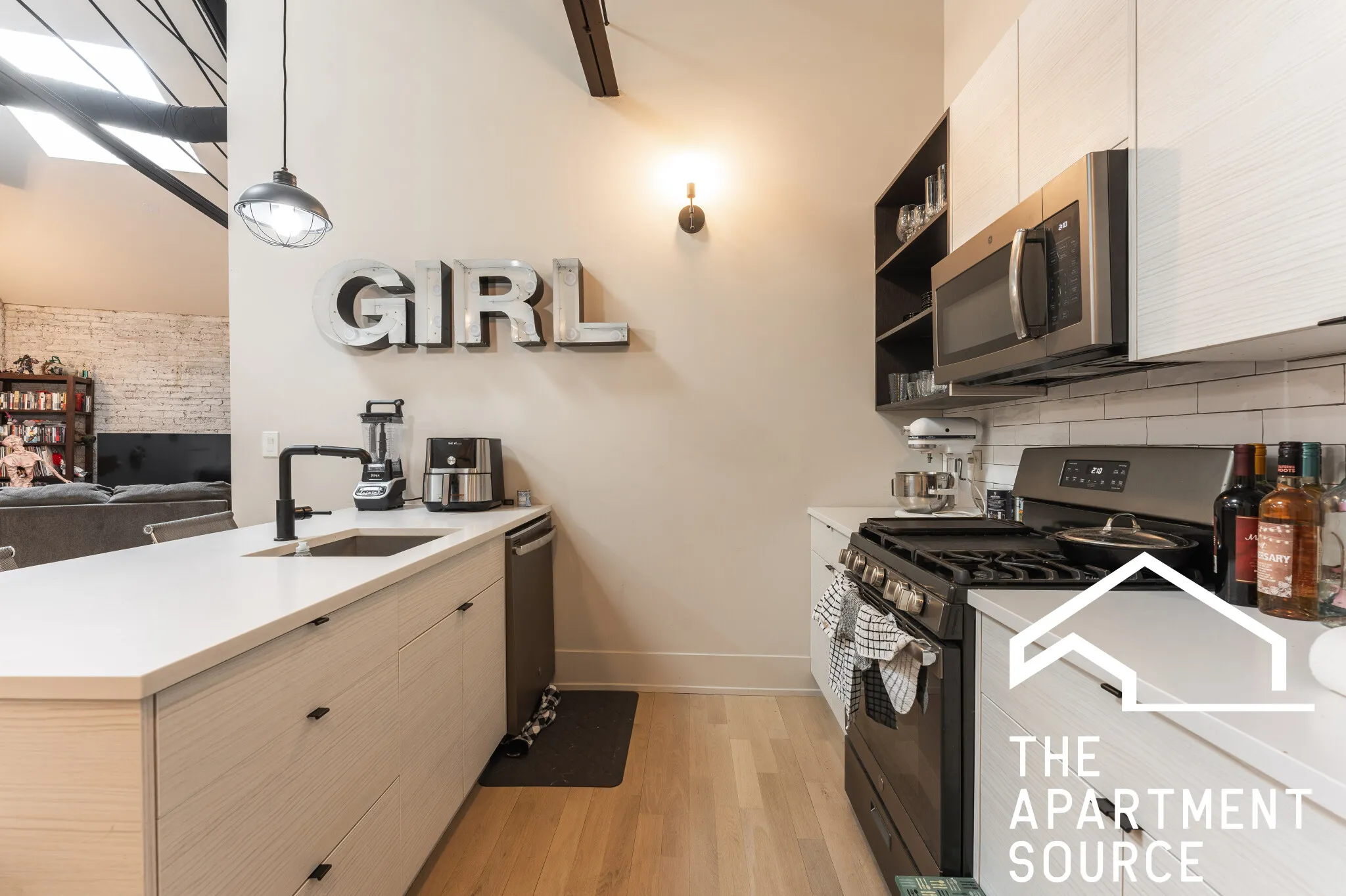 3061 W LOGAN BLVD 60647-unit#3-Chicago-IL