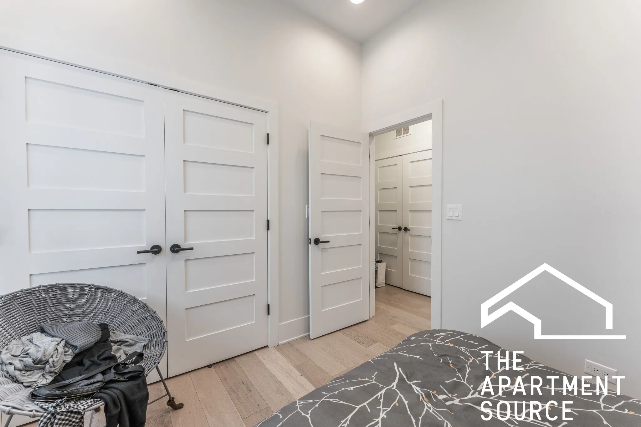 3059 W DIVERSEY AVE 60647-unit#2R-Chicago-IL