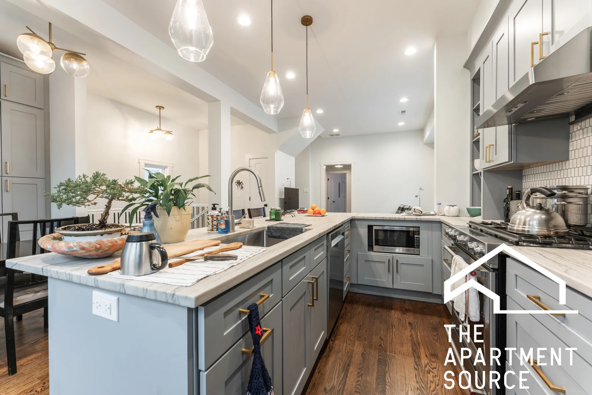 2161 N MAPLEWOOD AVE 60647-unit#2-Chicago-IL