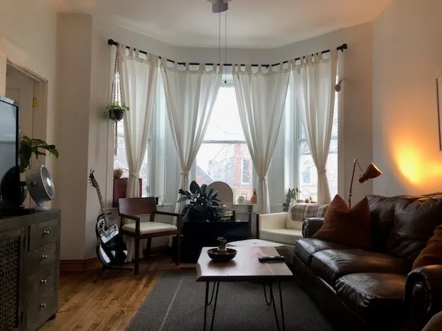 852 N HOYNE AVE 60622-unit#2F-Chicago-IL