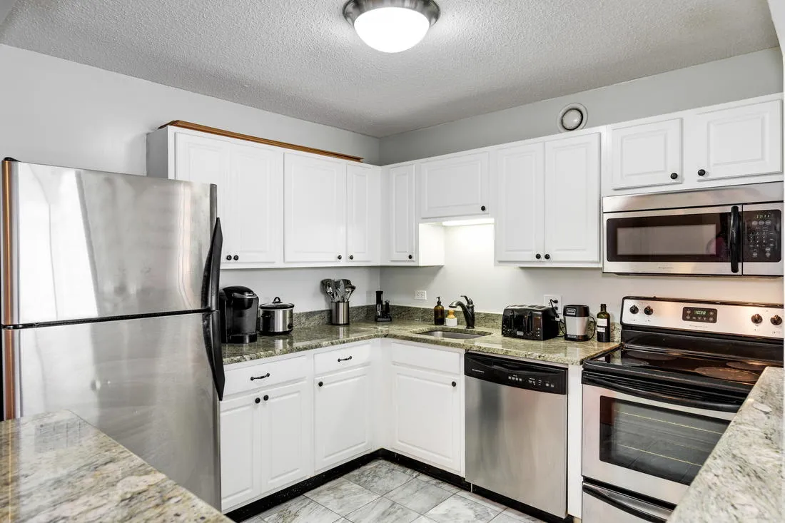 10 E ONTARIO ST 60611-unit#3003-Chicago-IL