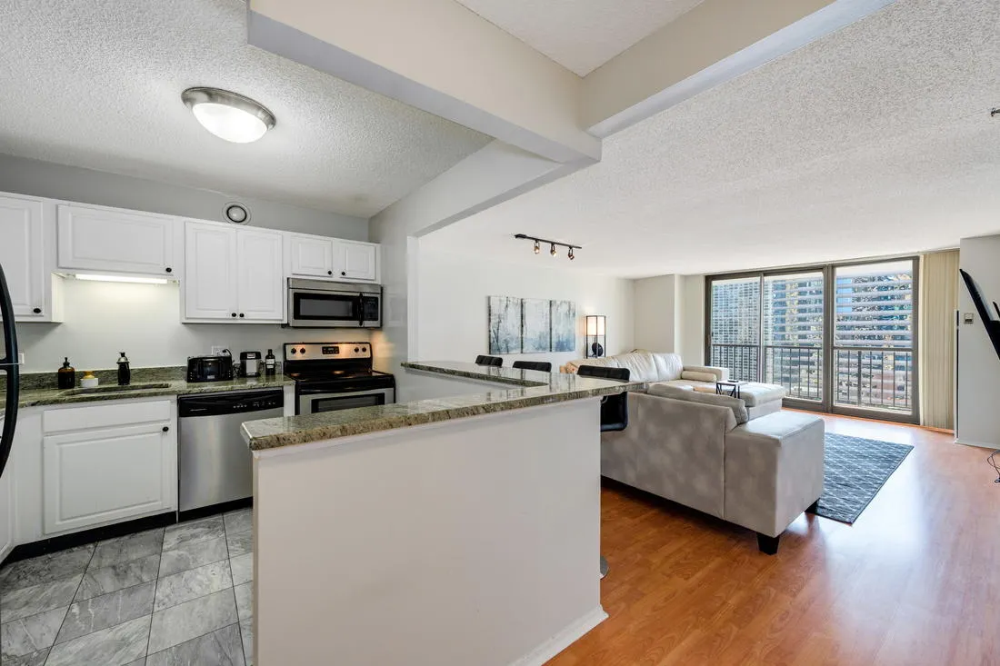 10 E ONTARIO ST 60611-unit#3003-Chicago-IL