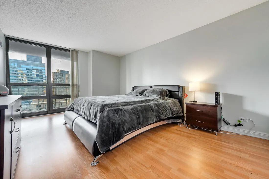 10 E ONTARIO ST 60611-unit#3003-Chicago-IL
