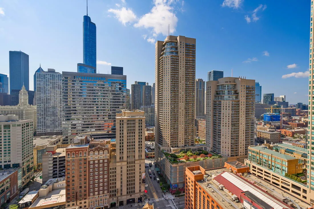 10 E ONTARIO ST 60611-unit#3003-Chicago-IL