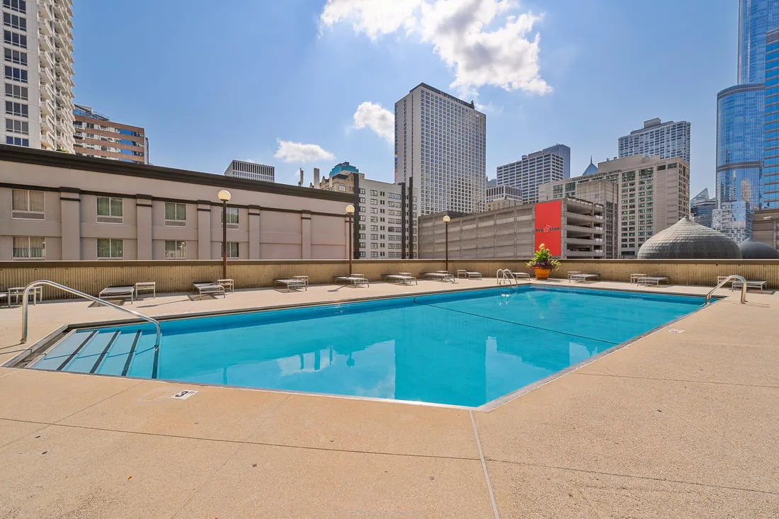 10 E ONTARIO ST 60611-unit#3003-Chicago-IL