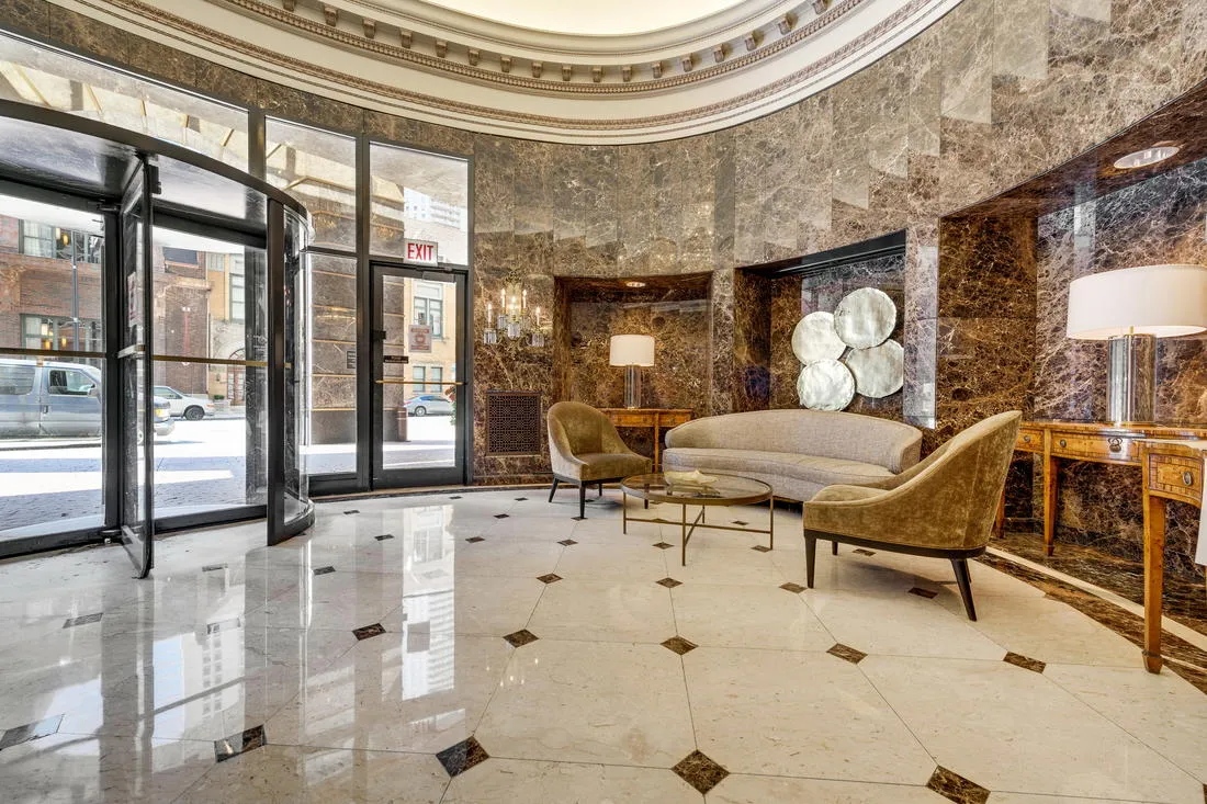 10 E ONTARIO ST 60611-unit#3003-Chicago-IL