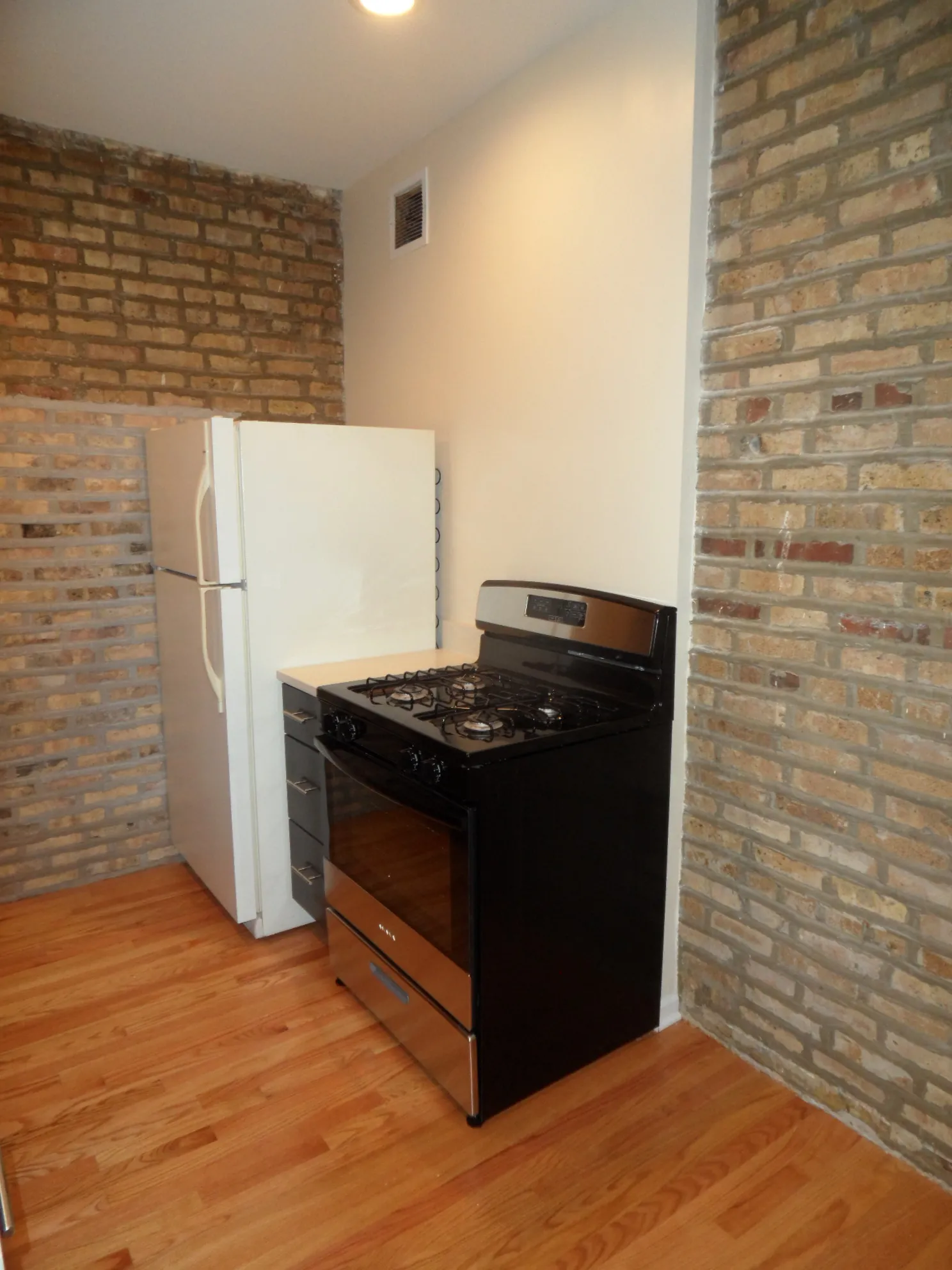 6150 N WINTHROP AVE 60660-unit#107-Chicago-IL