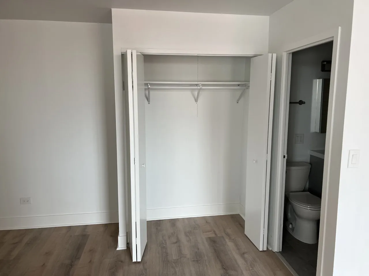 2424 N CLARK ST 60614-unit#604-Chicago-IL