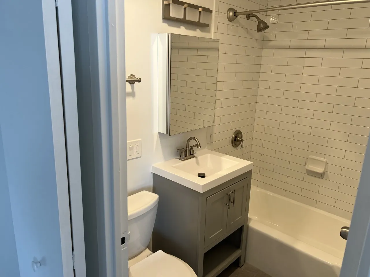 2424 N CLARK ST 60614-unit#604-Chicago-IL