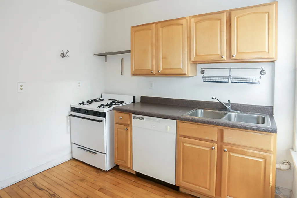1507 W BARRY AVE 60657-unit#2-Chicago-IL