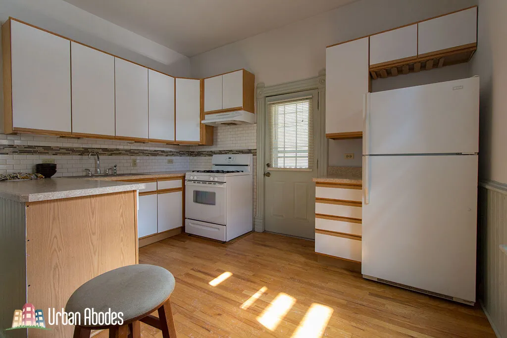 1211 W MELROSE ST 60657-unit#2-Chicago-IL