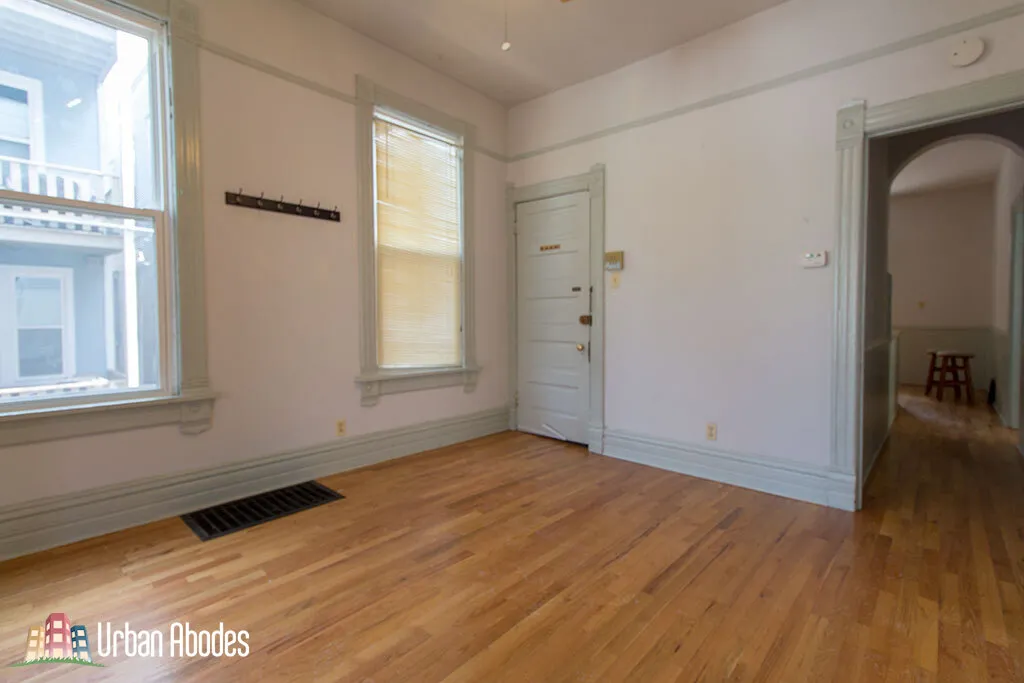 1211 W MELROSE ST 60657-unit#2-Chicago-IL