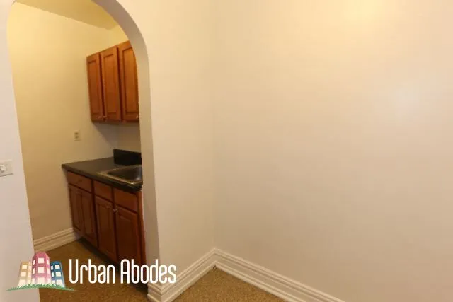 425 W ROSCOE ST 60657-unit#202-Chicago-IL