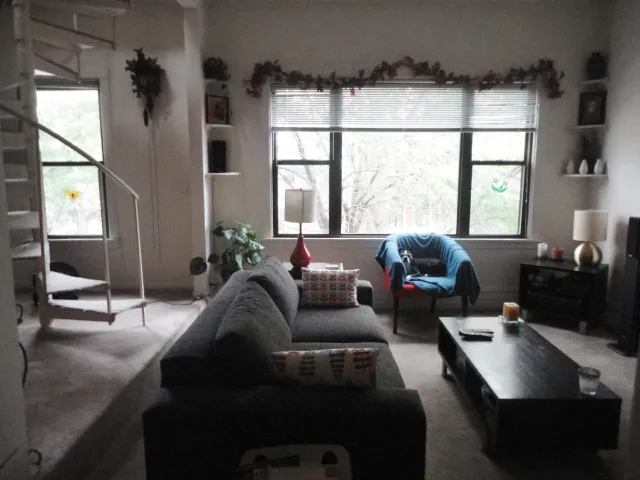 3252 N LAKEWOOD 60657-unit#2-Chicago-IL