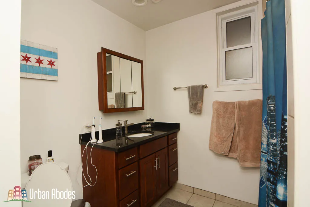 1416 W WOLFRAM ST 60657-unit#2-Chicago-IL