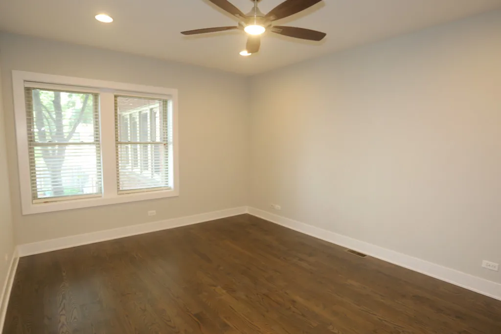 3921 N JANSSEN AVE 60613-unit#1S-Chicago-IL