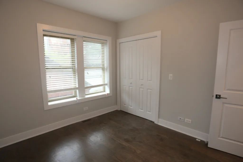 3921 N JANSSEN AVE 60613-unit#1S-Chicago-IL