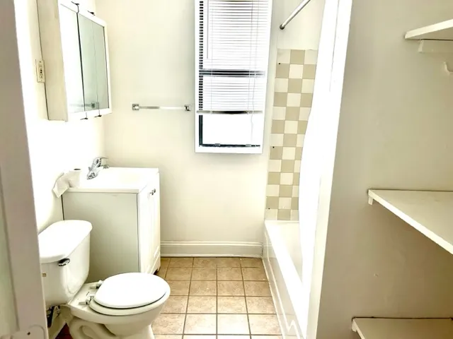 4458 N MAPLEWOOD AVE 60625-unit#G-Chicago-IL