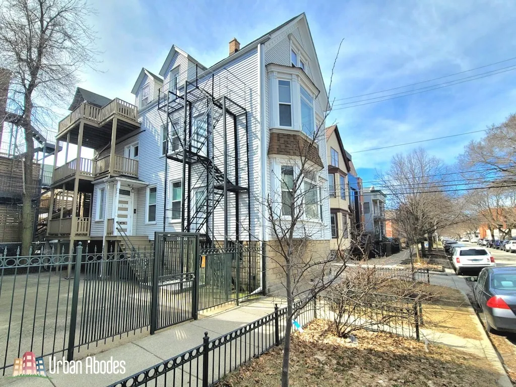 1211 W MELROSE ST 60657-unit#3-Chicago-IL