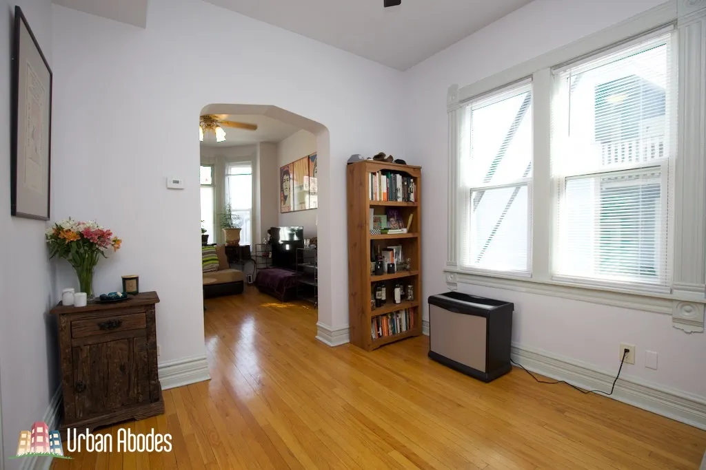 1211 W MELROSE ST 60657-unit#3-Chicago-IL