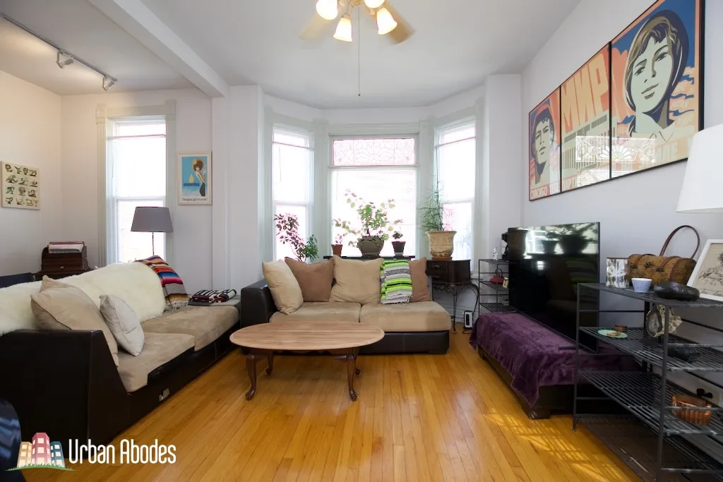 1211 W MELROSE ST 60657-unit#3-Chicago-IL