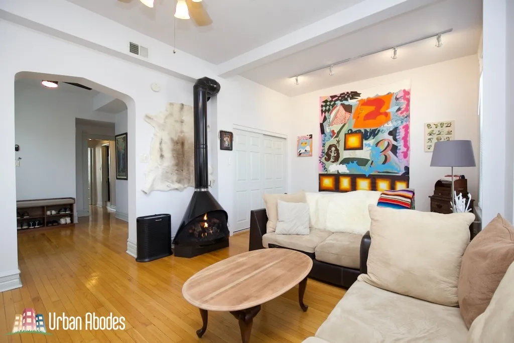 1211 W MELROSE ST 60657-unit#3-Chicago-IL