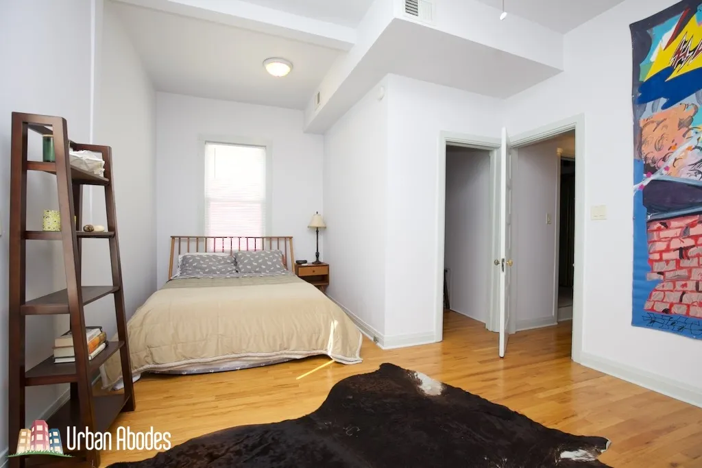 1211 W MELROSE ST 60657-unit#3-Chicago-IL