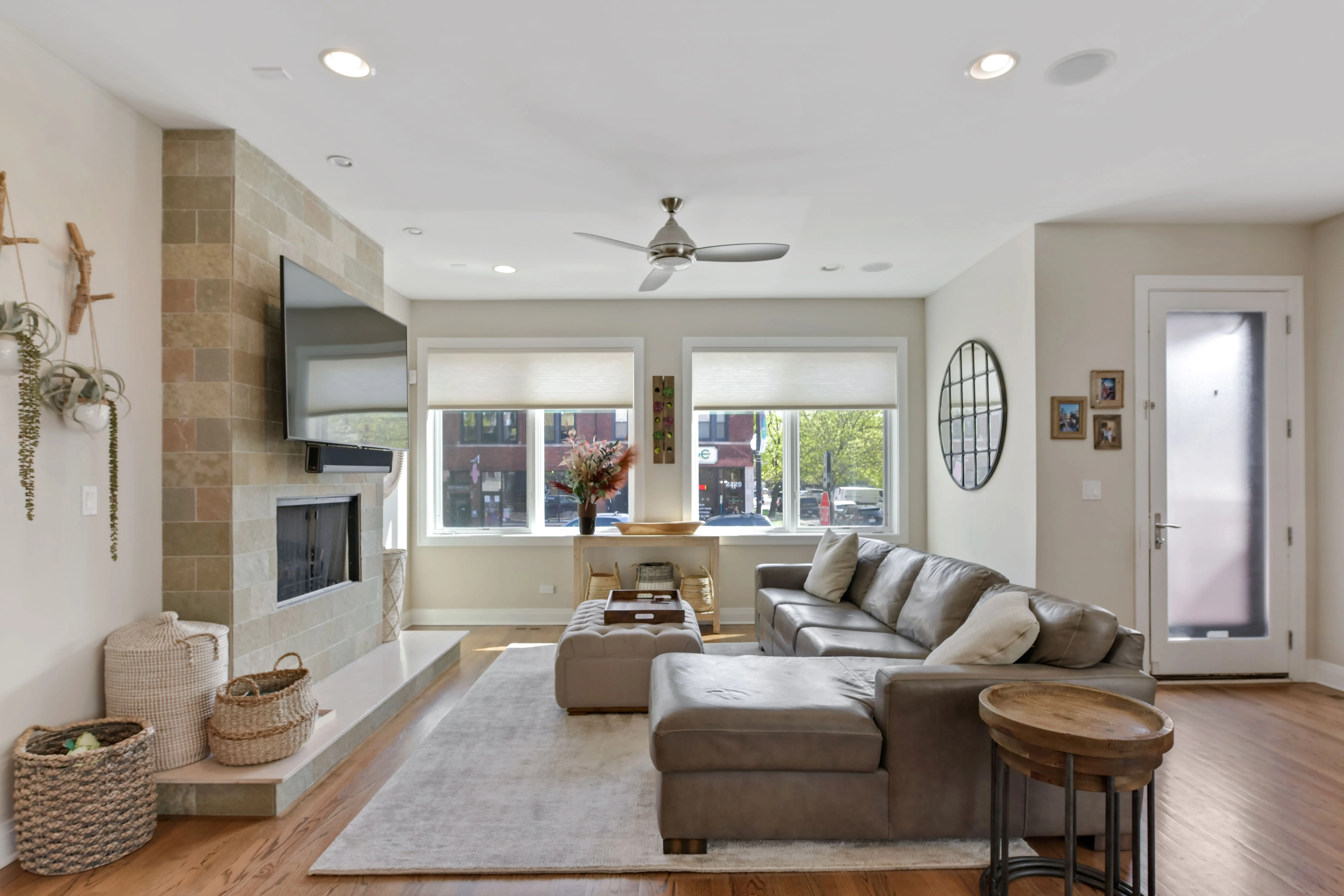 2224 W ROSCOE ST 60618-unit#A-Chicago-IL