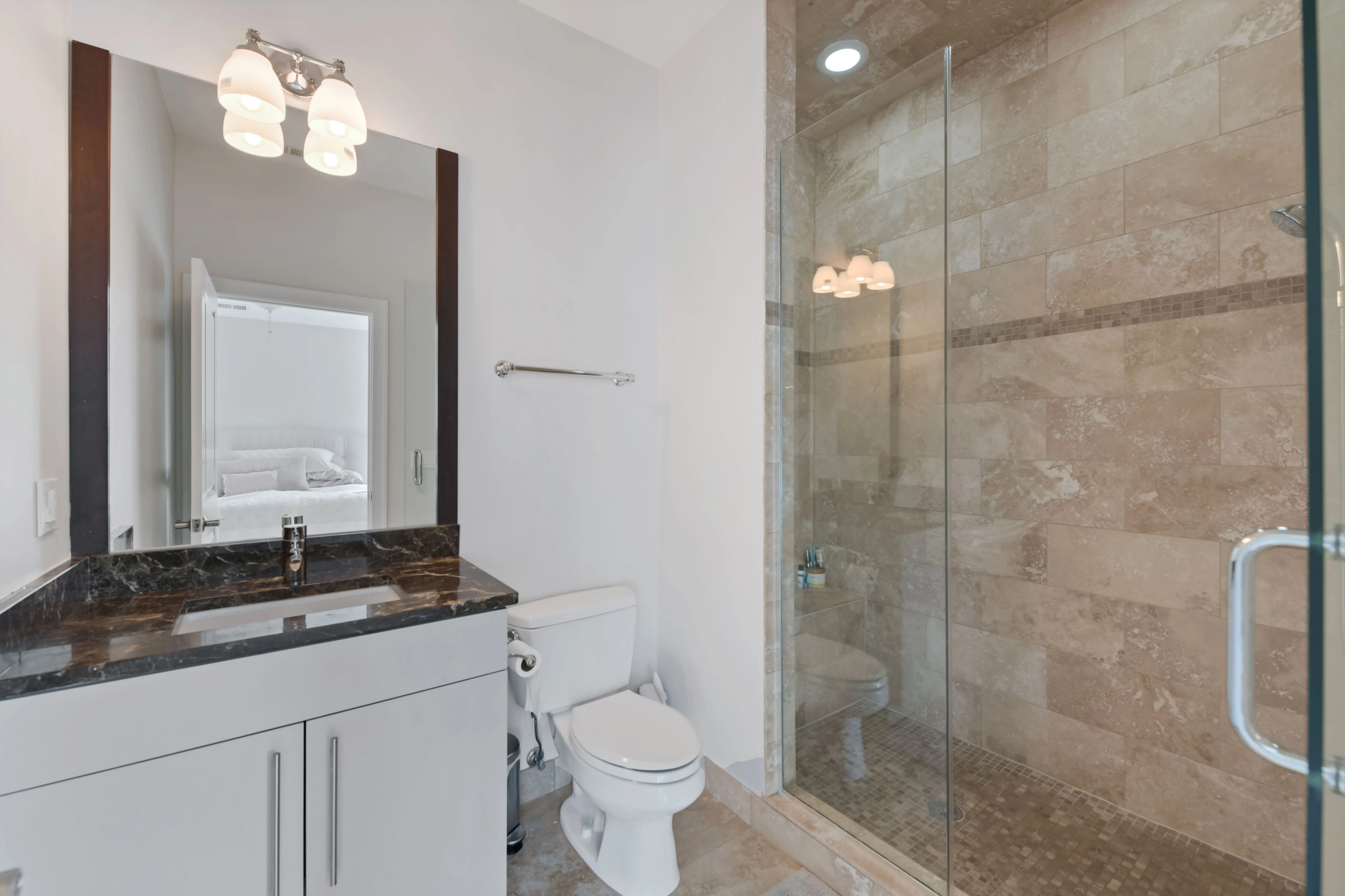 2224 W ROSCOE ST 60618-unit#A-Chicago-IL