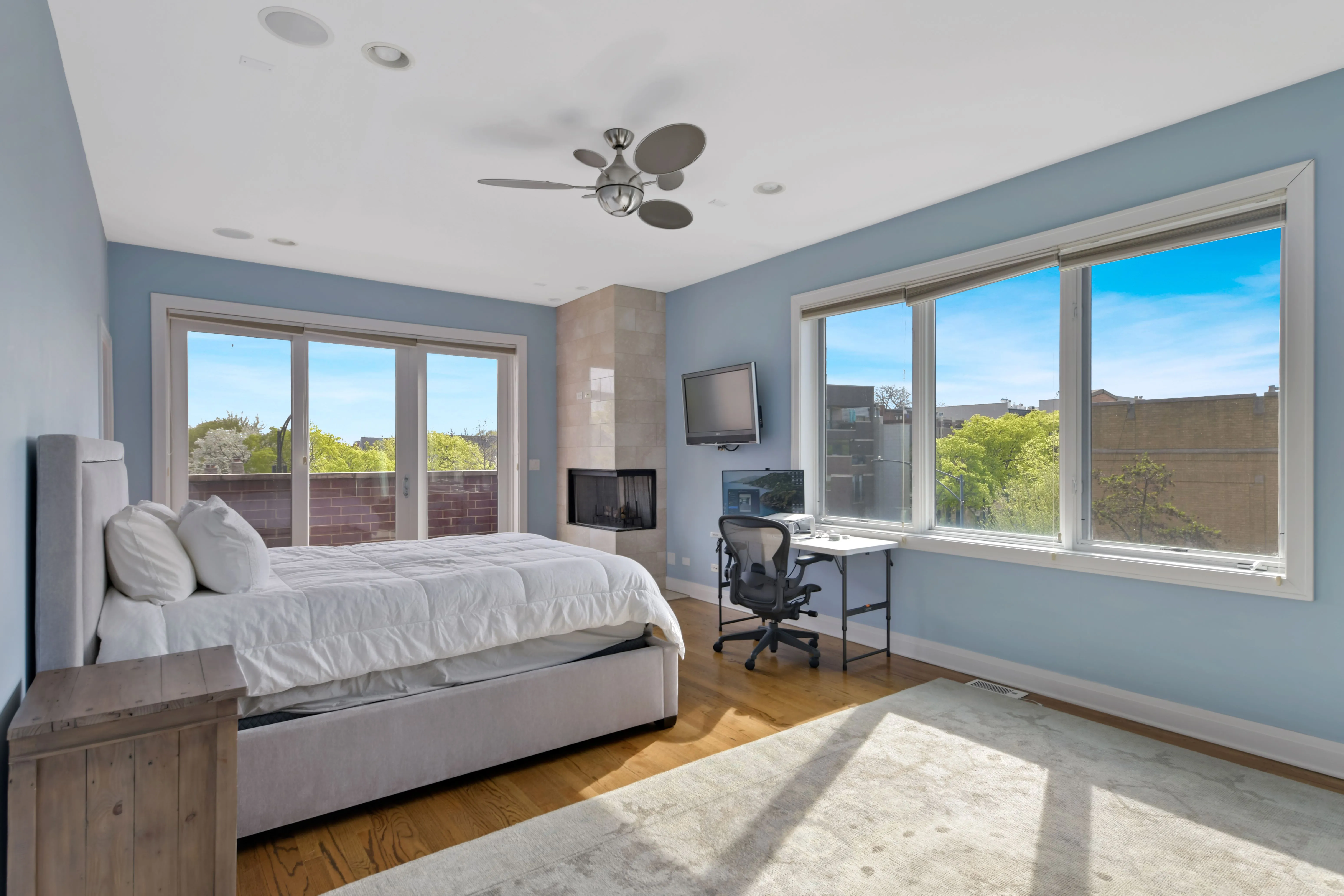 2224 W ROSCOE ST 60618-unit#A-Chicago-IL
