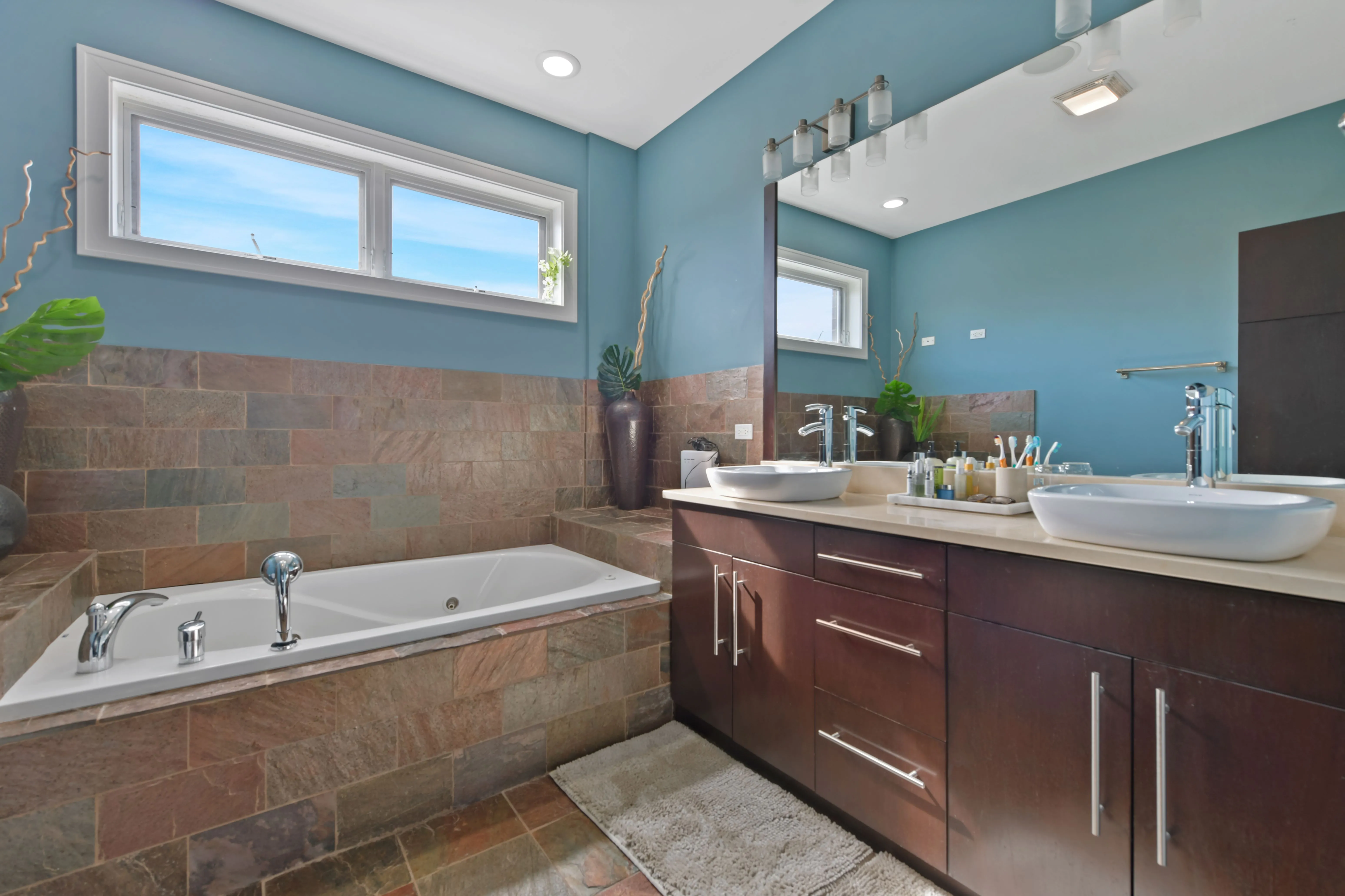 2224 W ROSCOE ST 60618-unit#A-Chicago-IL