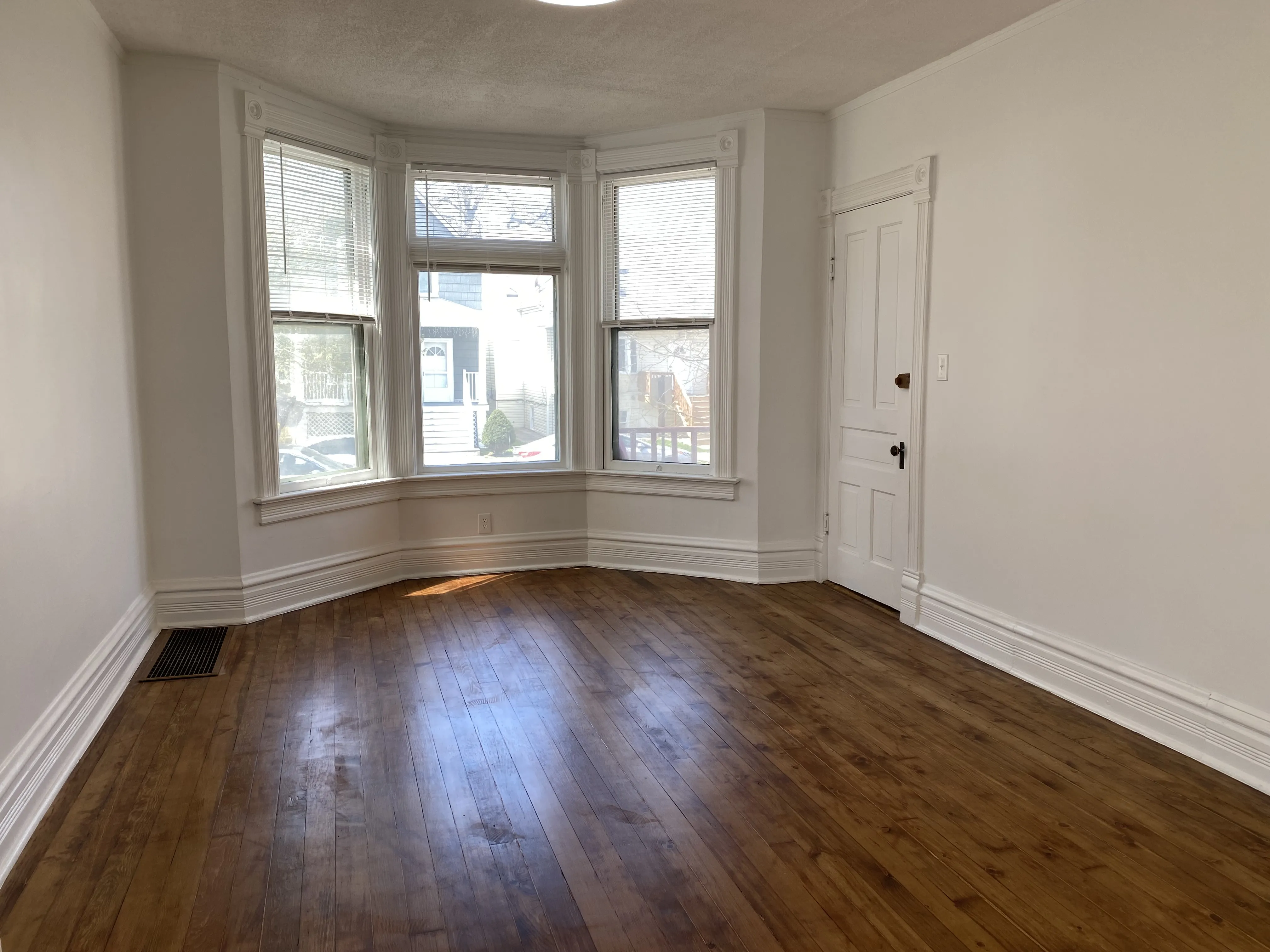 3331 N WHIPPLE ST 60618-unit#1-Chicago-IL