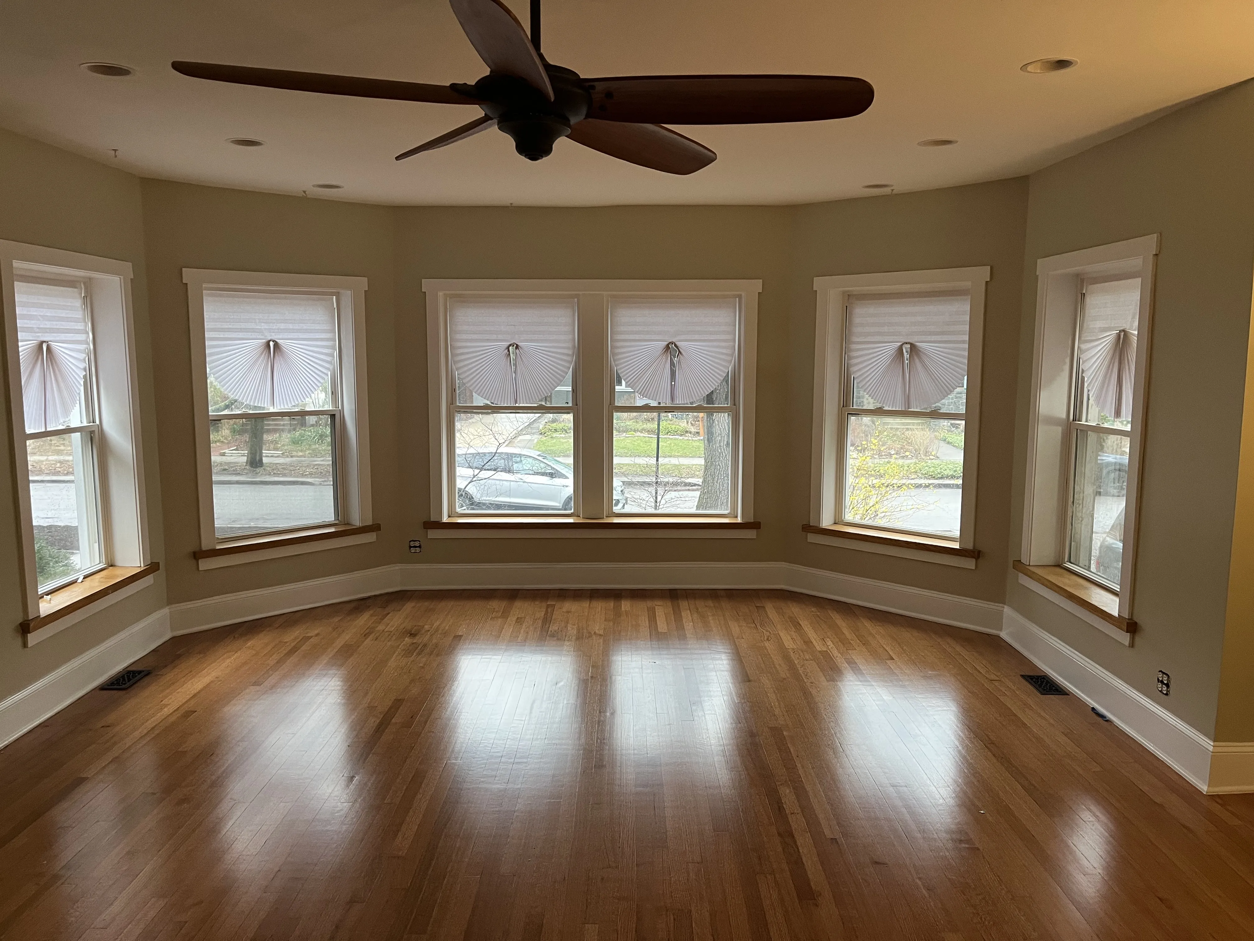 1521 W JUNEWAY TER 60626-unit#1-W-Chicago-IL