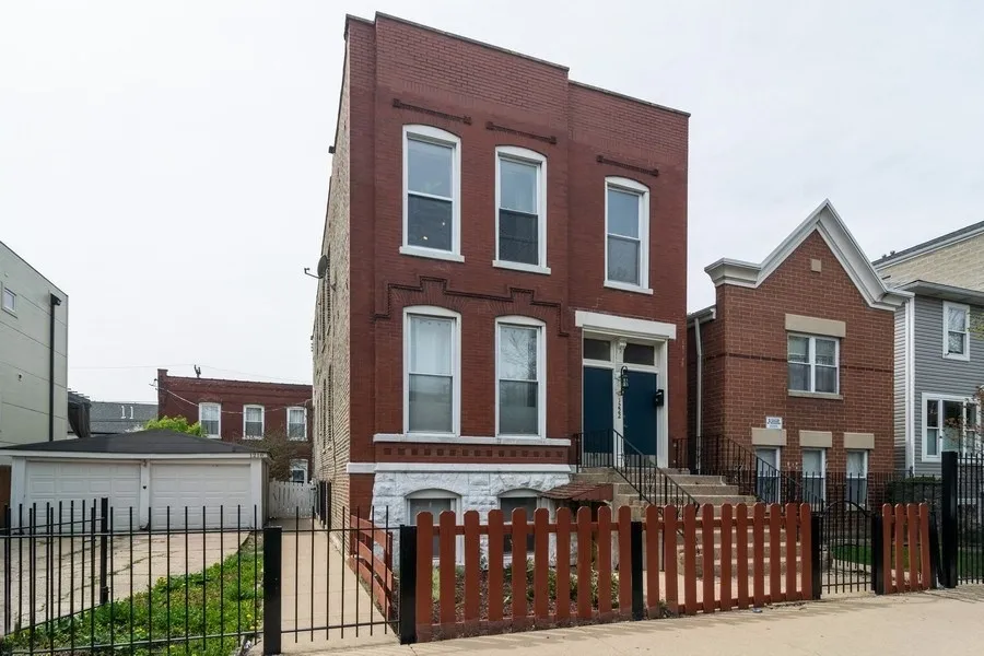 1222 N CAMPBELL AVE 60622-unit#2F-Chicago-IL