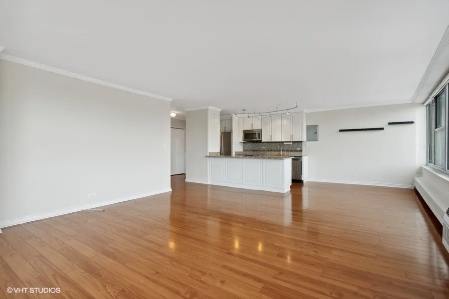 3900 N LAKE SHORE DR 60613-unit#3A-Chicago-IL