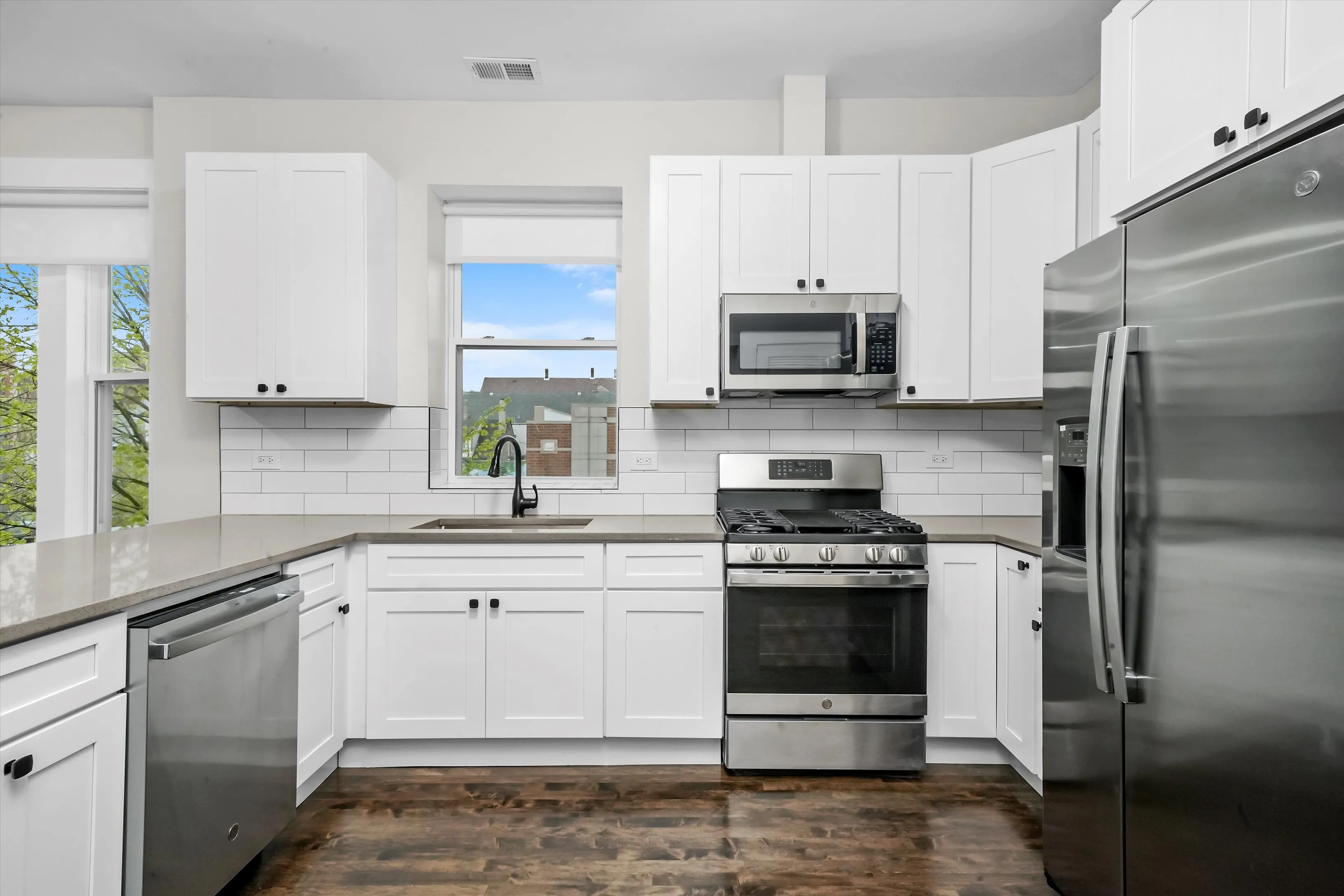 3556 W BELMONT AVE 60618-unit#2R-Chicago-IL