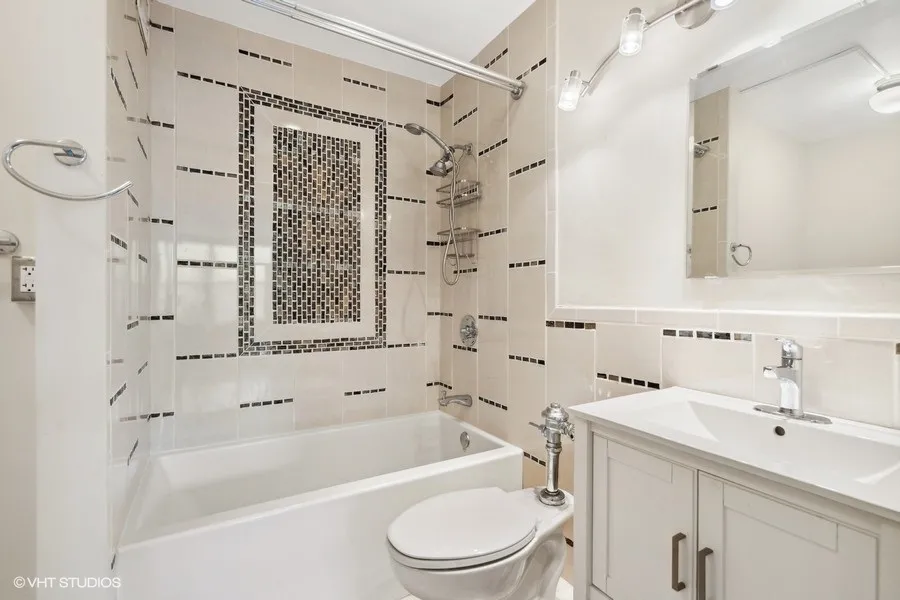 3900 N LAKE SHORE DR 60613-unit#3A-Chicago-IL