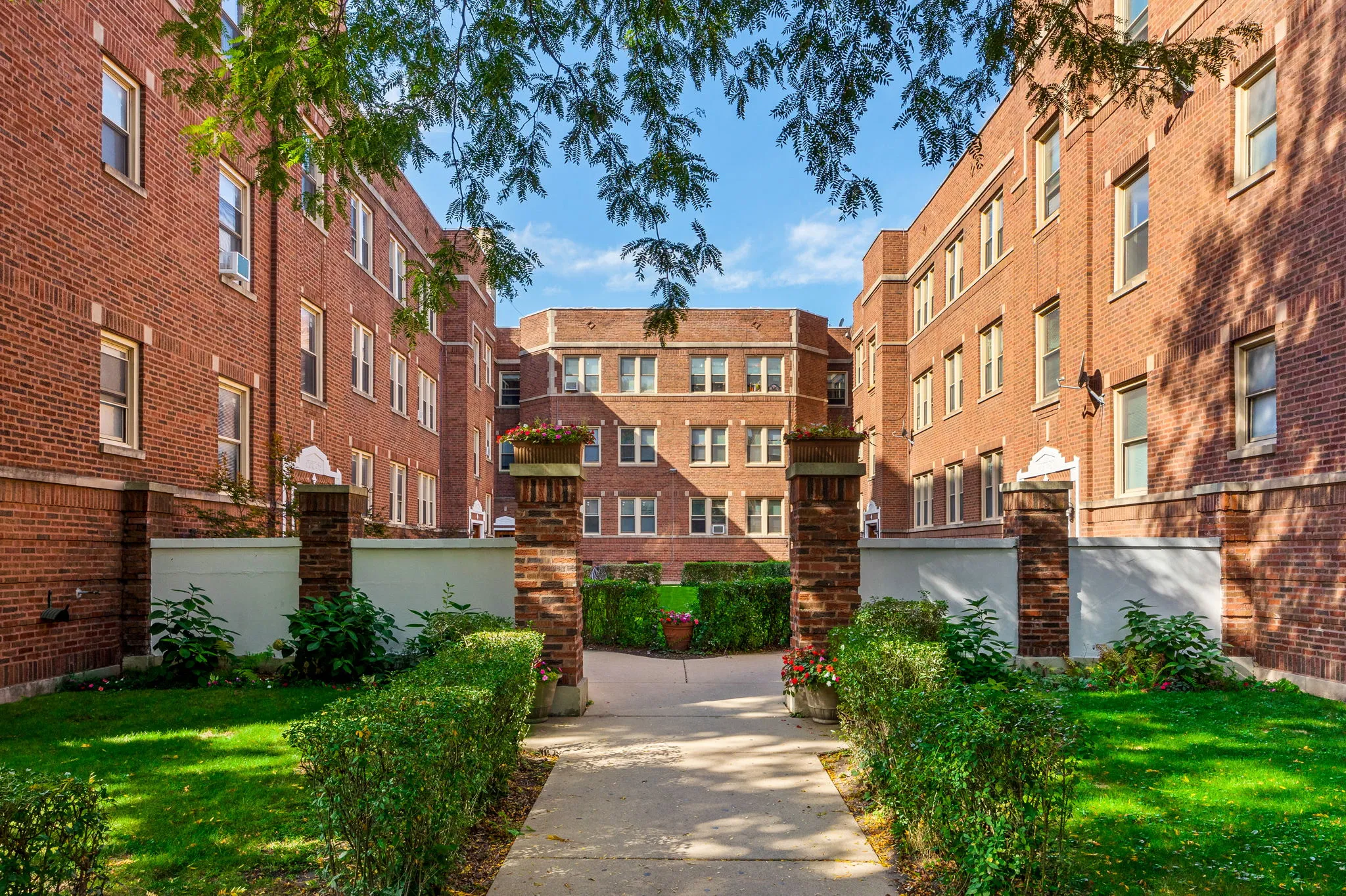 5900 N KENMORE AVE 60660-Uptown Kenmore-unit#002-B-Chicago-IL