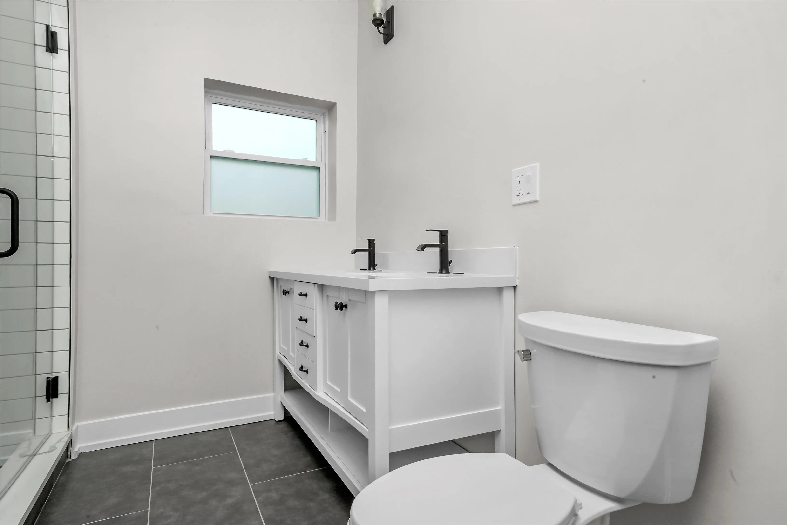 3556 W BELMONT AVE 60618-unit#2R-Chicago-IL