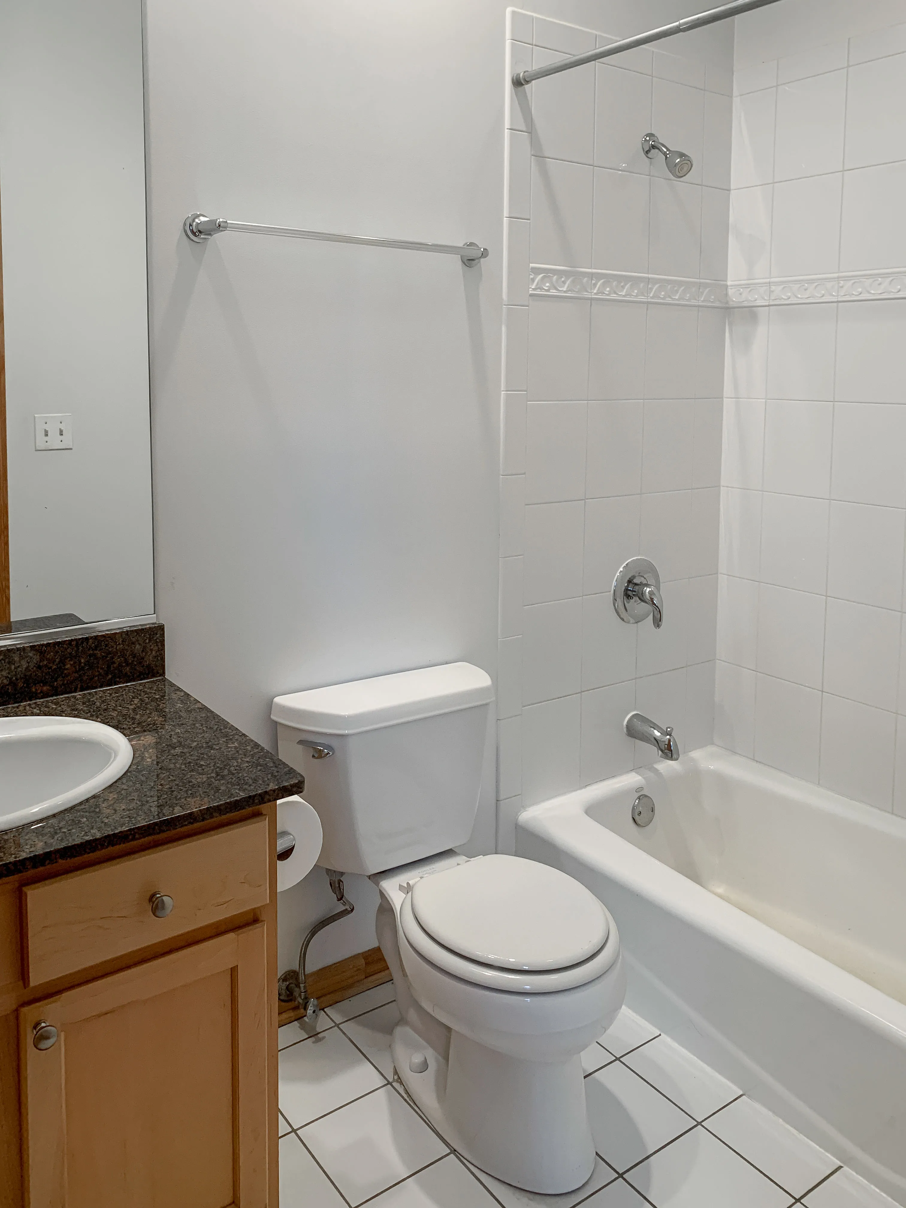 1103 W CORNELIA AVE 60657-unit#02-Chicago-IL