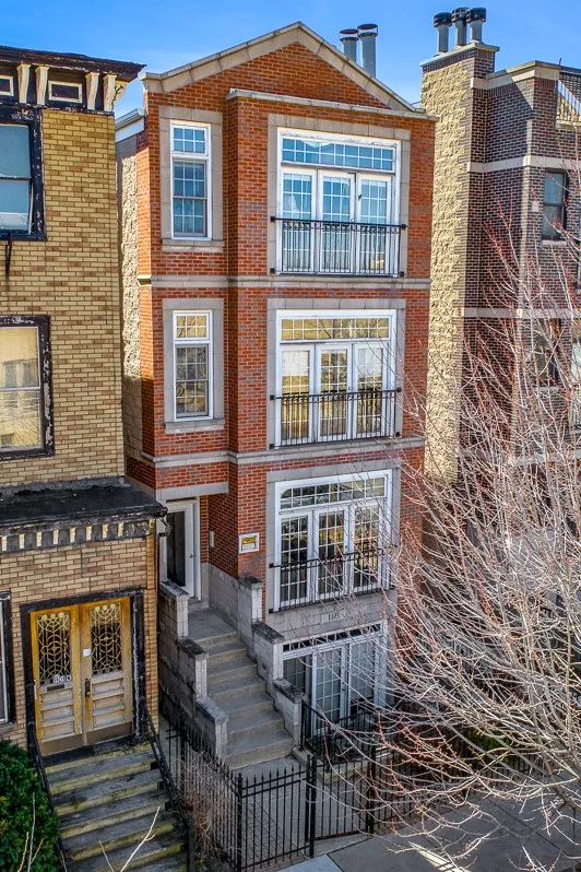 1103 W CORNELIA AVE 60657-unit#02-Chicago-IL