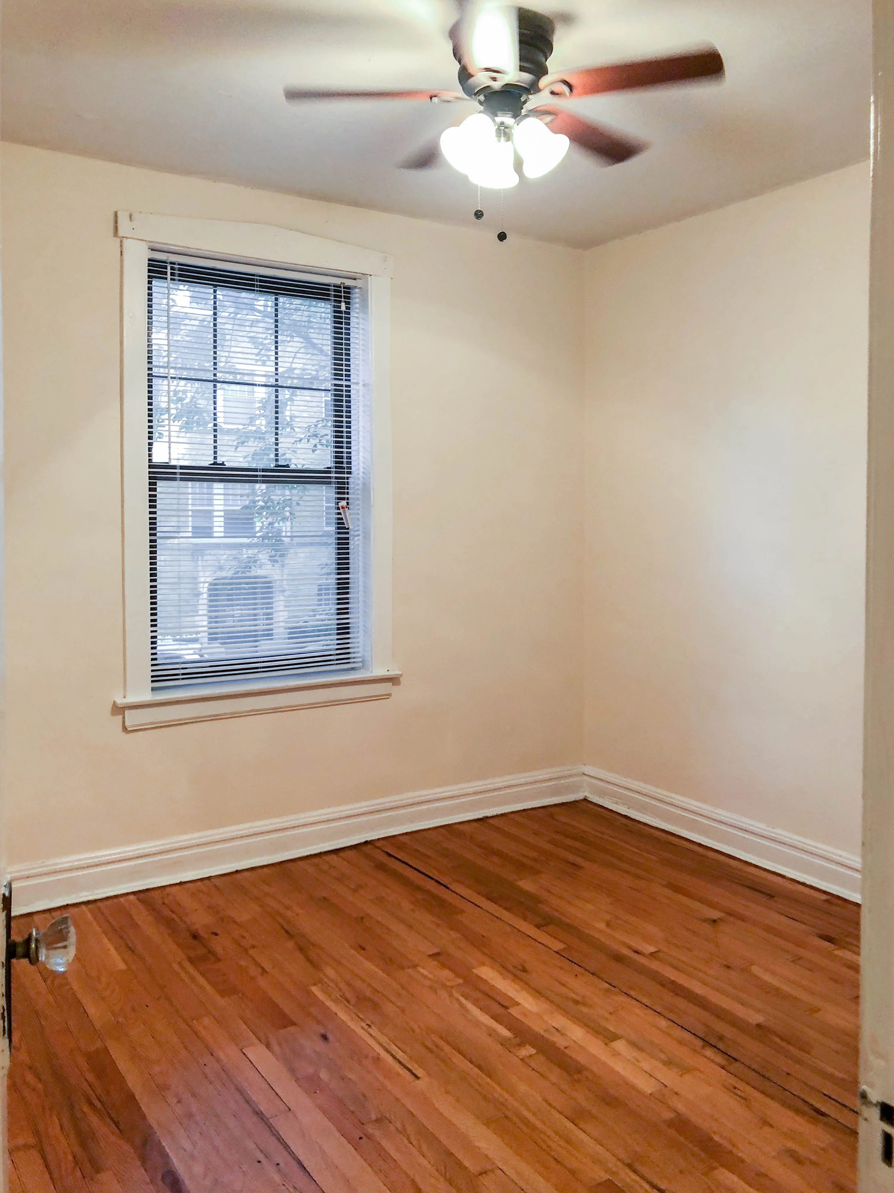 1949 W WINNEMAC AVE 60640-unit#1-Chicago-IL