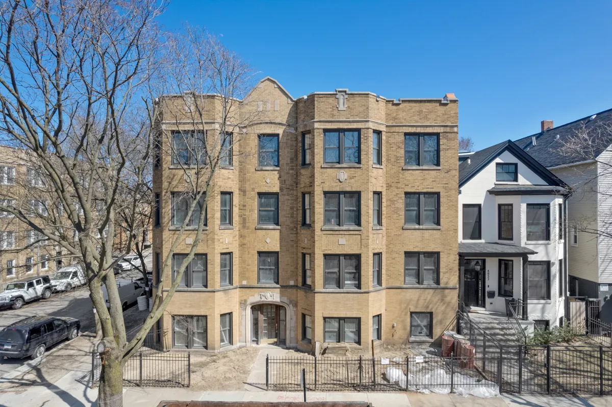 2015 W AINSLIE ST 60625-unit#3-Chicago-IL