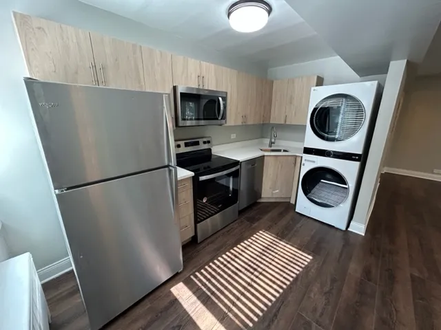 2020 W FARWELL AVE 60645-unit#308-Chicago-IL