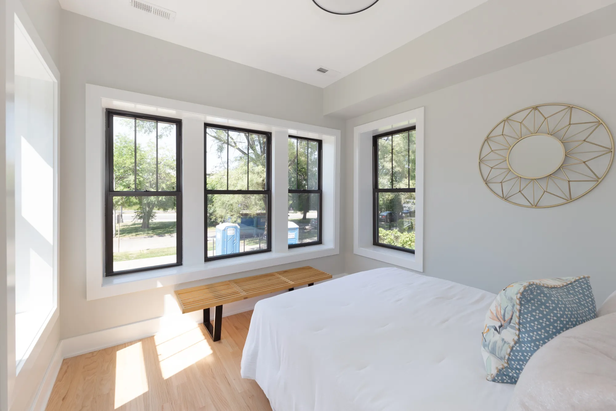 2017 W AINSLIE ST 60625-unit#2-Chicago-IL