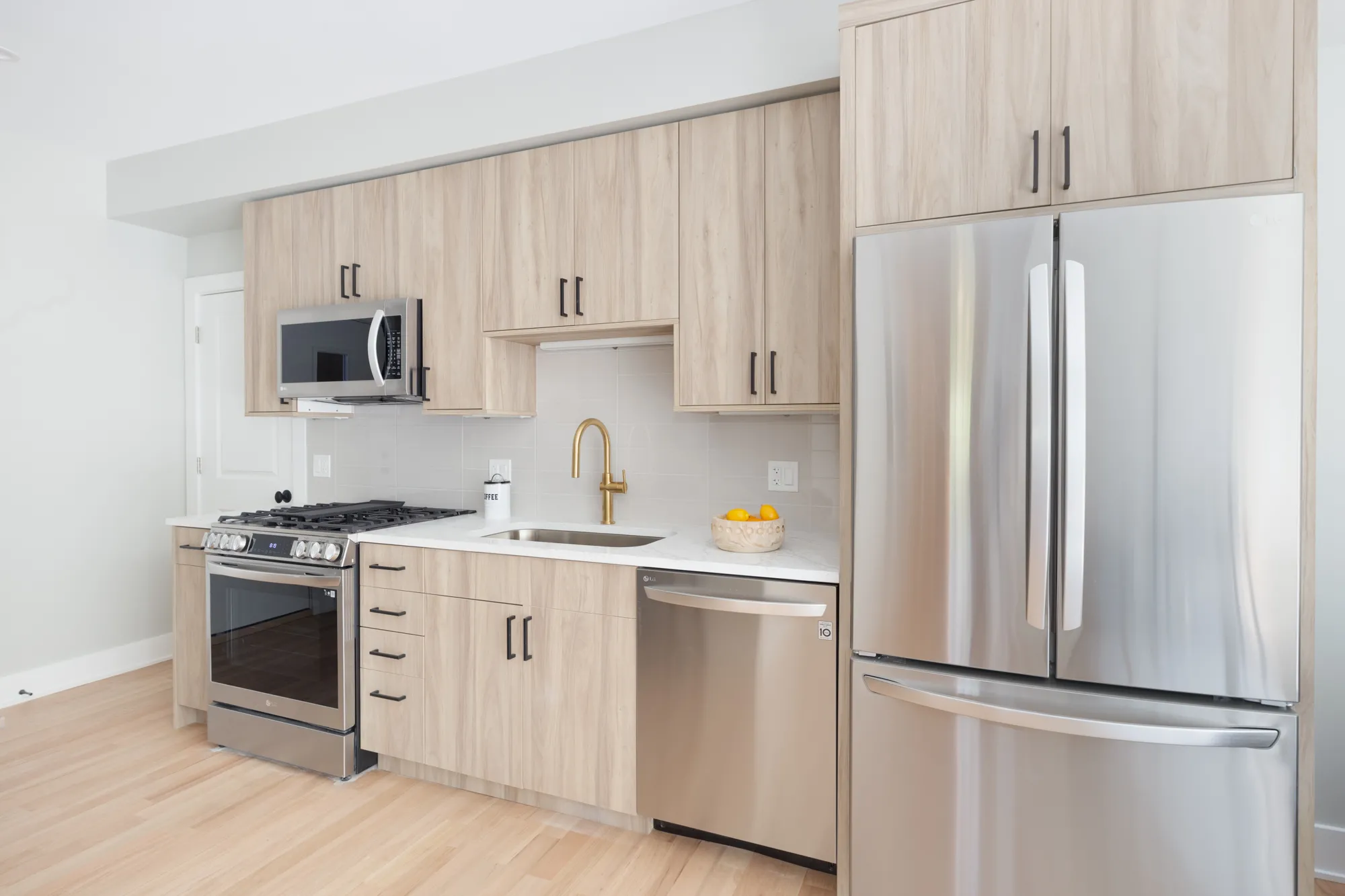 2017 W AINSLIE ST 60625-unit#2-Chicago-IL