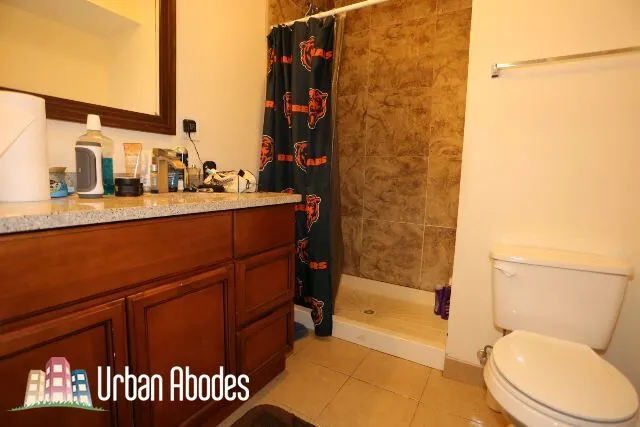 850 W FLETCHER ST 60657-unit#F2-Chicago-IL