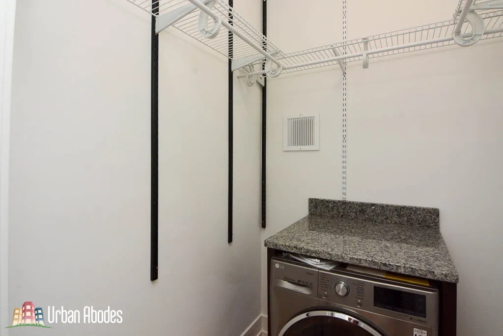 2904 N MDRED AVE 60657-unit#3i-Chicago-IL