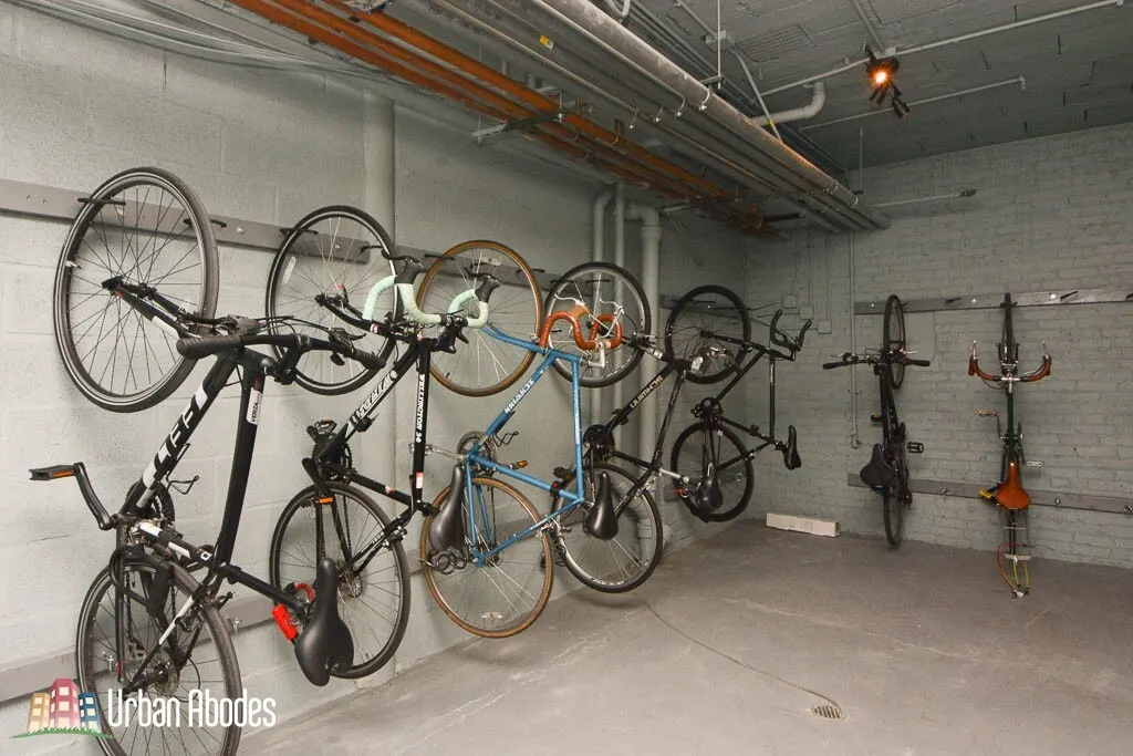 2904 N MDRED AVE 60657-unit#3i-Chicago-IL