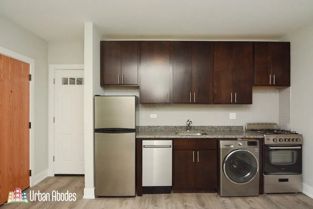 429 W BELDEN AVE 60614-unit#B206-Chicago-IL